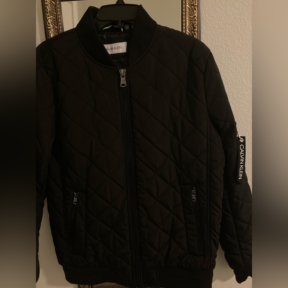 Brand:Calvin Klein Size:S Color:Black